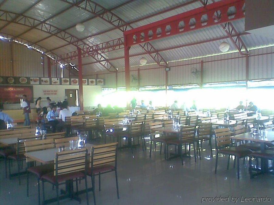 Hotel Empire International Kormangala Bangalore Restoran foto