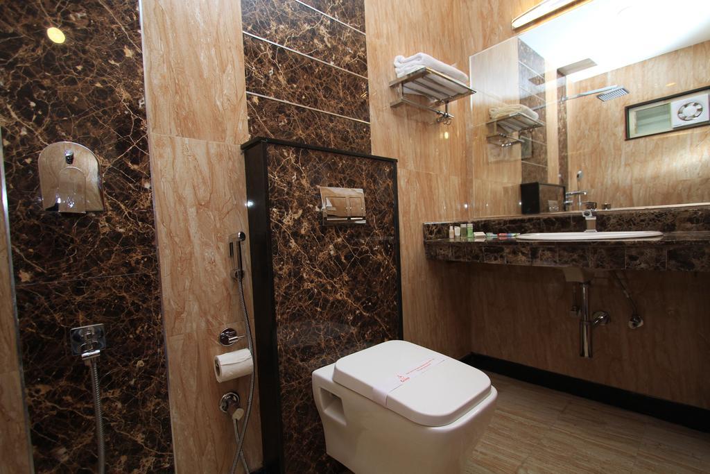 Hotel Empire International Kormangala Bangalore Bagian luar foto