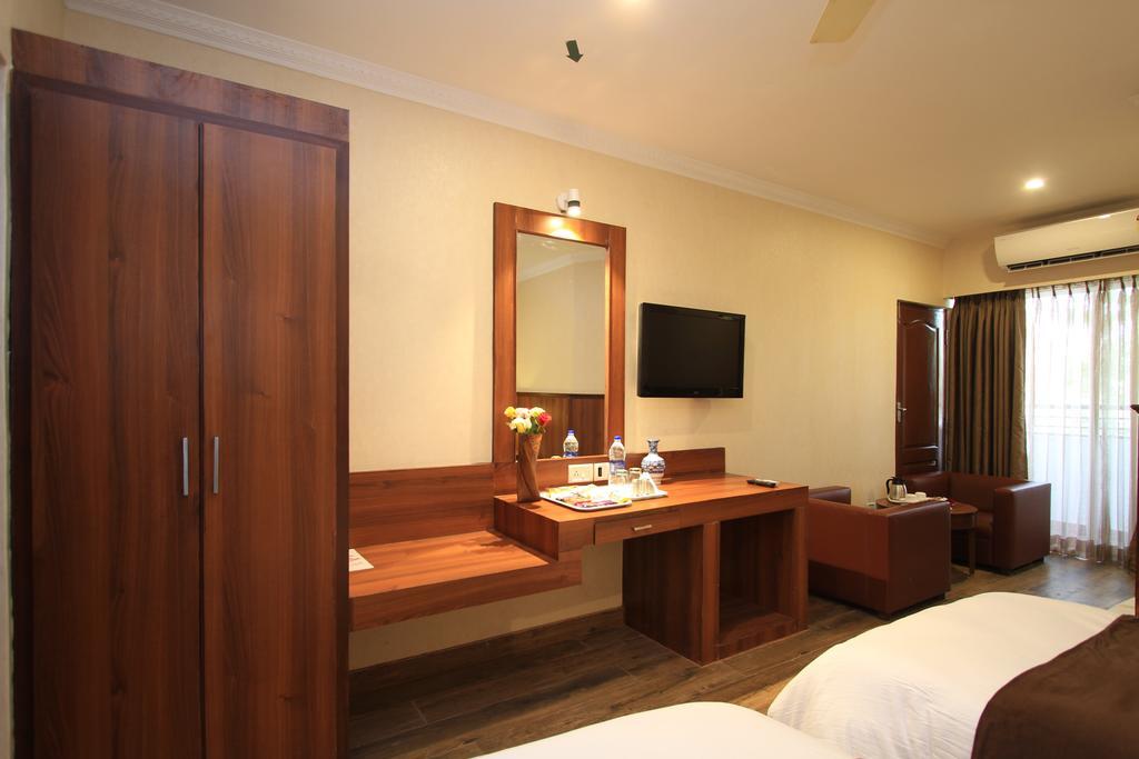 Hotel Empire International Kormangala Bangalore Bagian luar foto